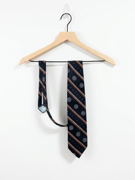May Company Other - Vintage Diagonal Medallion Stripe Tie